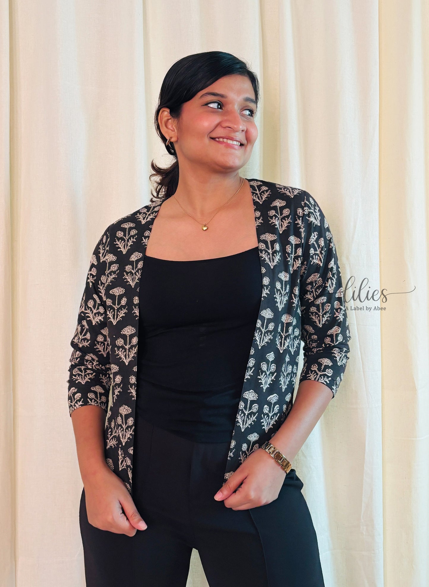 Black Botanica Coat - Lilies