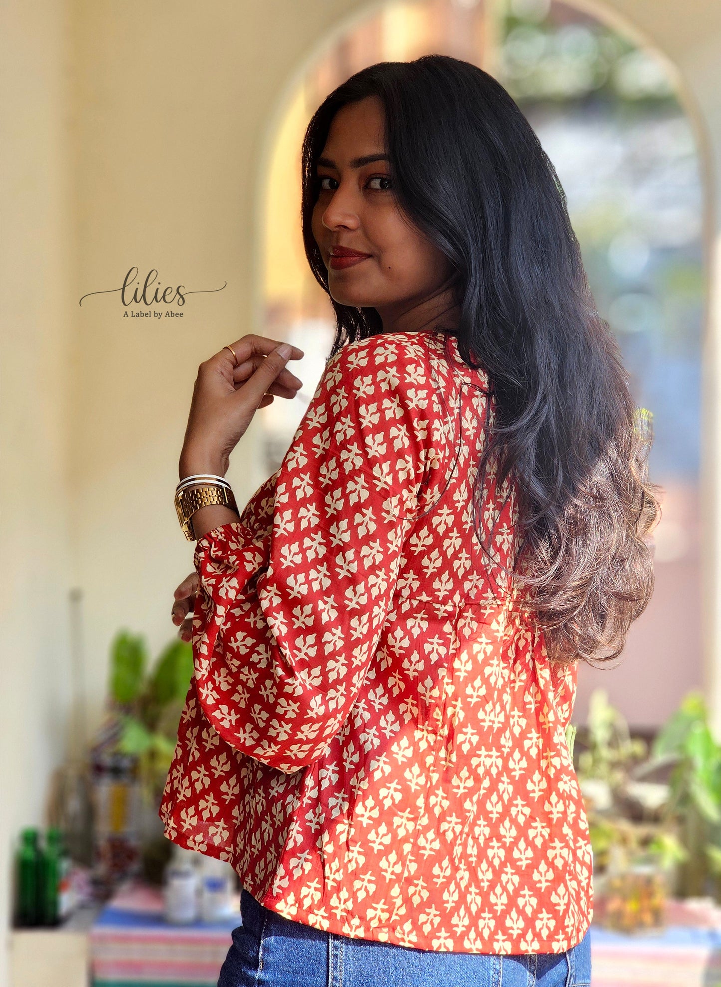 Scarlet Meadow Top - Lilies