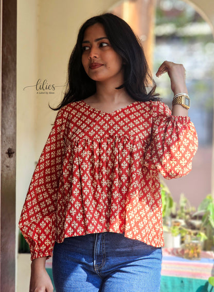 Scarlet Meadow Top - Lilies