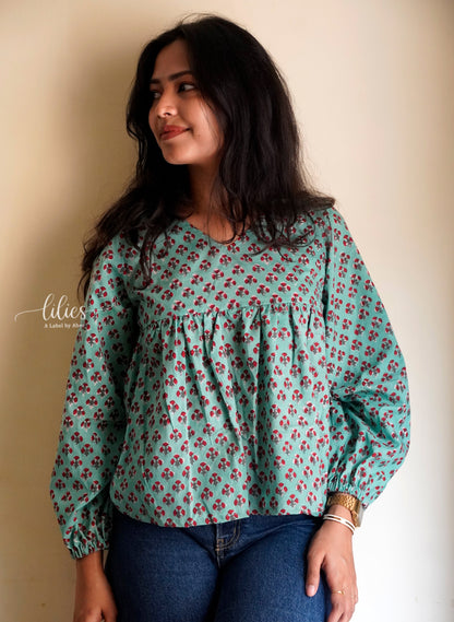 Mint Whisper Top - Lilies