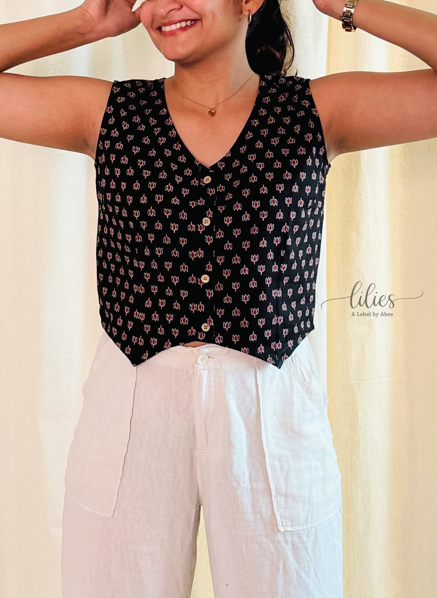 Zoya Vest Top - Lilies