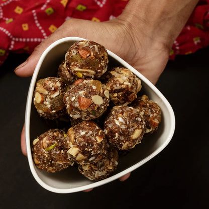 Dry Fruit Laddu (200gm) - Mumchies