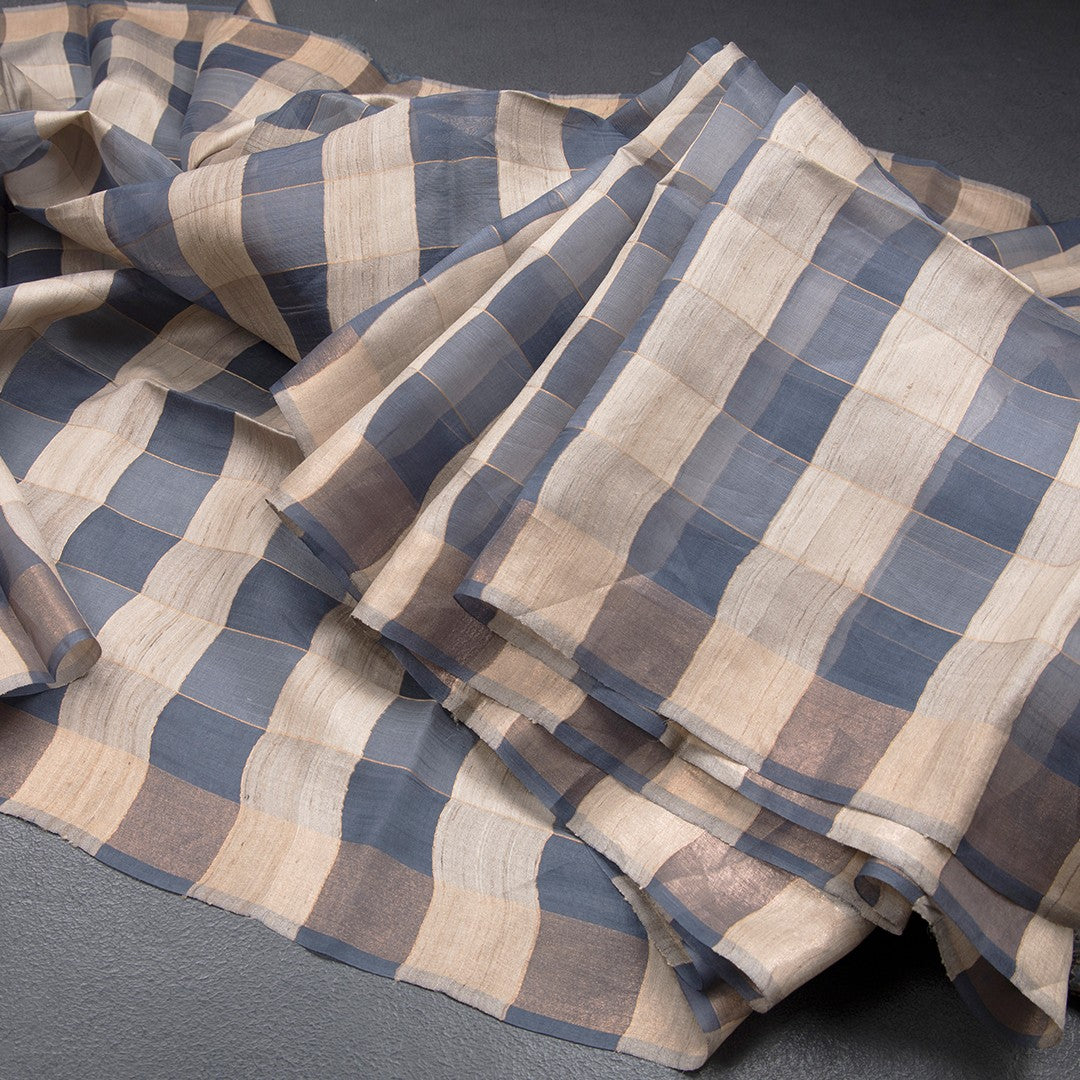 Tussar Dark Grey Checked Saree 02