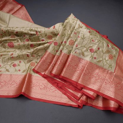 Fancy Silk Green Stylish Thread Work Saree With Zari Border 02