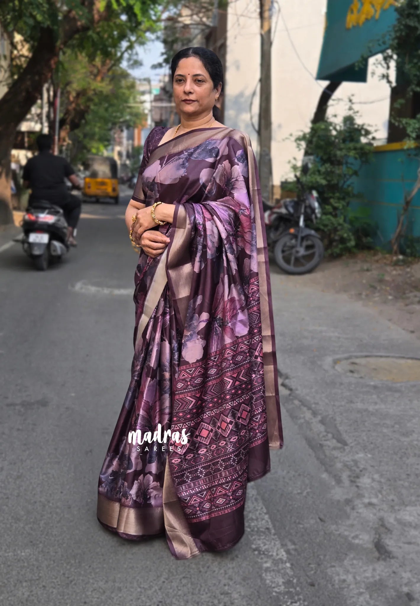Midnight Brown - Seetha - Soft Mangalore silk floral design with Border - Best for Festive Wear - Madras Sarees