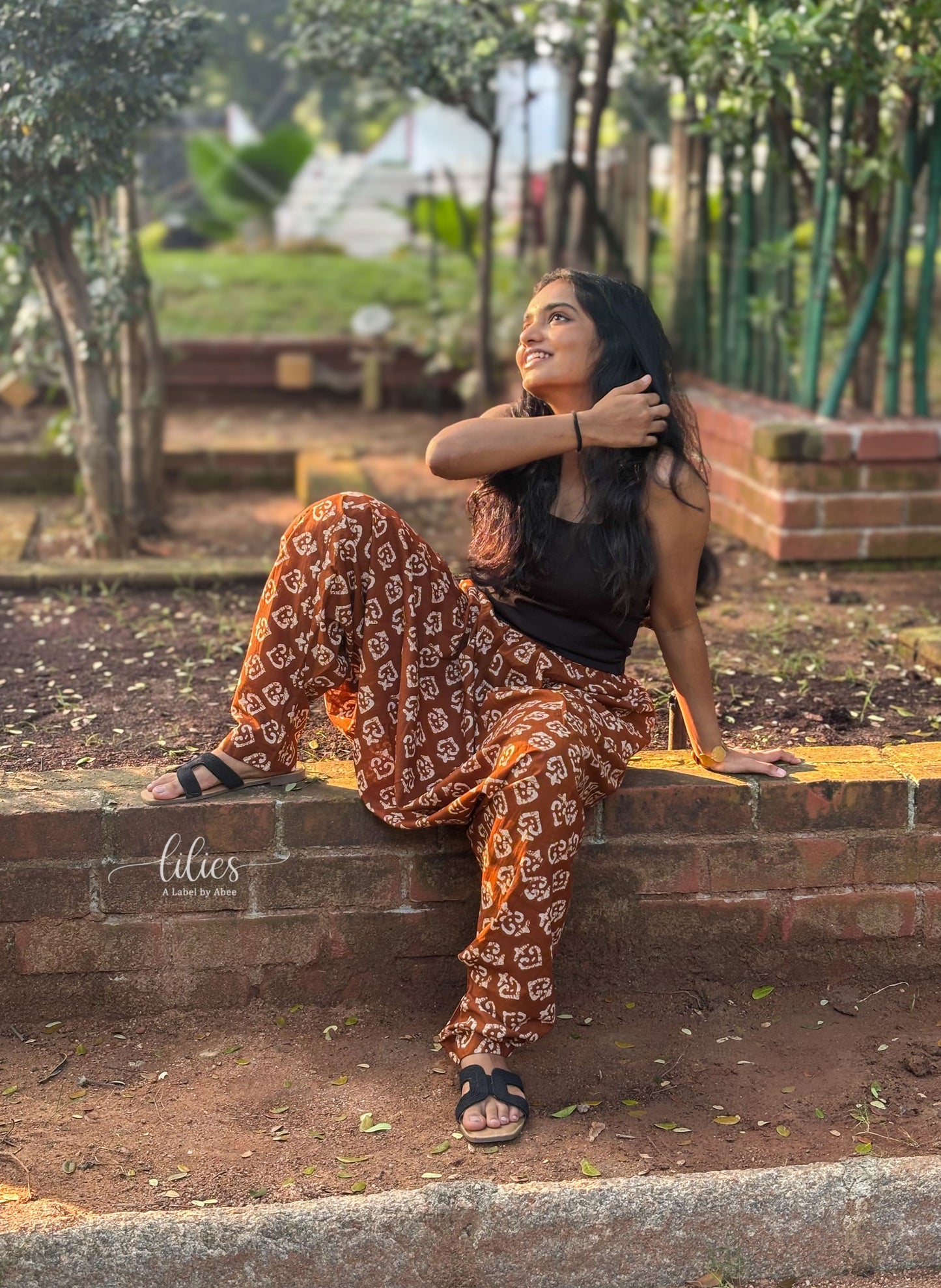 Terra Flow Harem Pant - Lilies