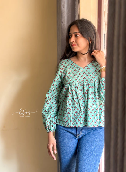 Mint Whisper Top - Lilies