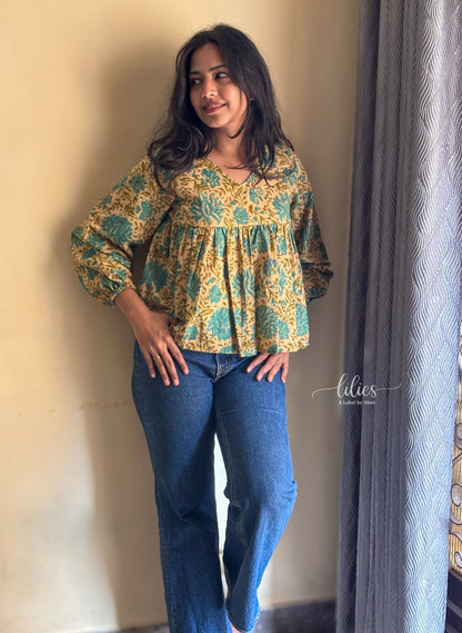 Morning Meadow Top - Lilies