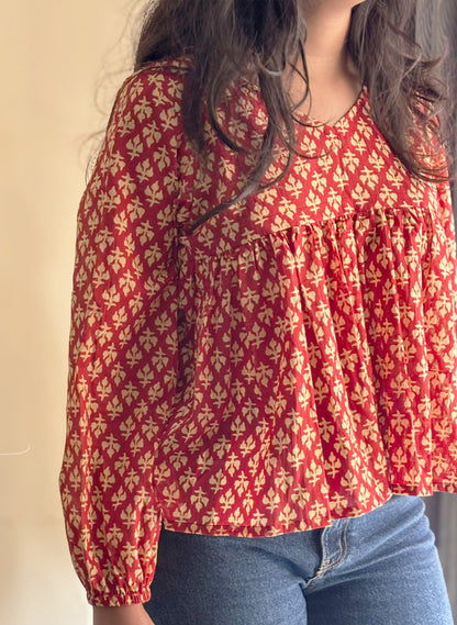 Scarlet Meadow Top - Lilies