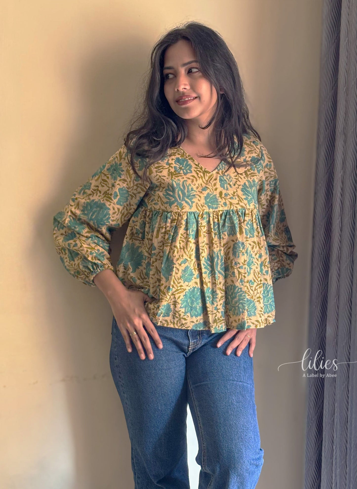 Morning Meadow Top - Lilies