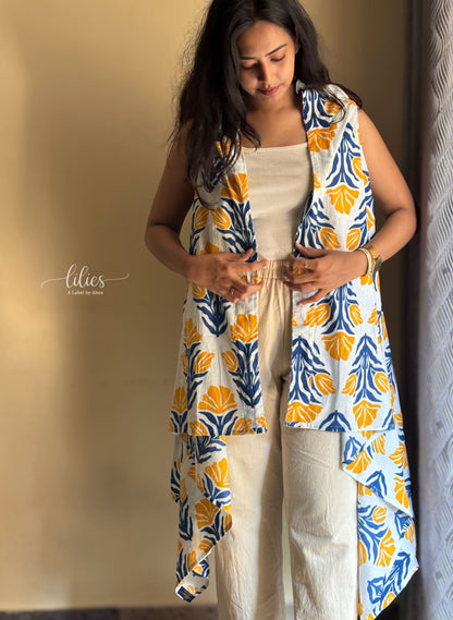 Sunleaf Longline Shrug - Lilies