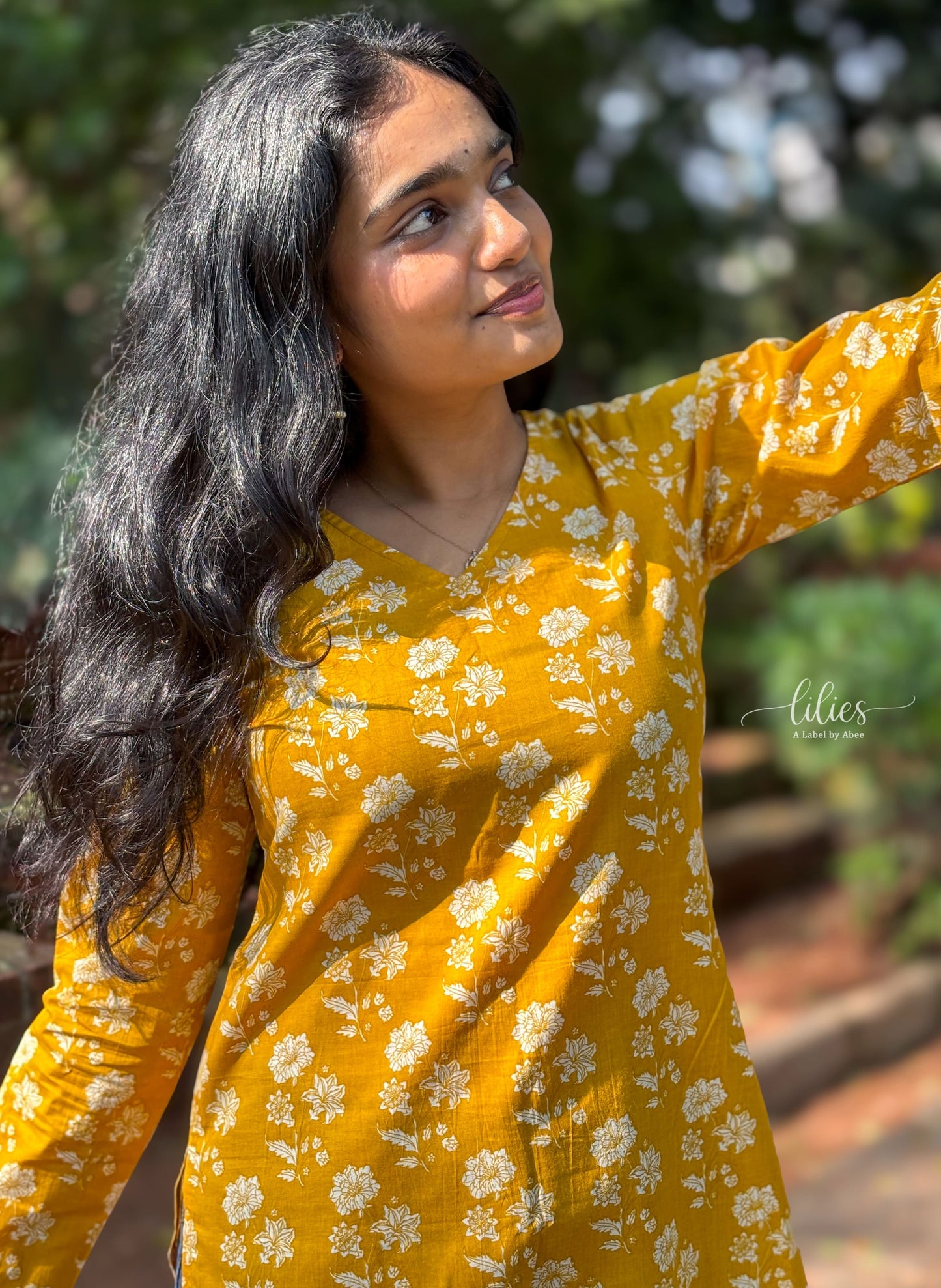 Sunlit Flora Short Kurti - Lilies