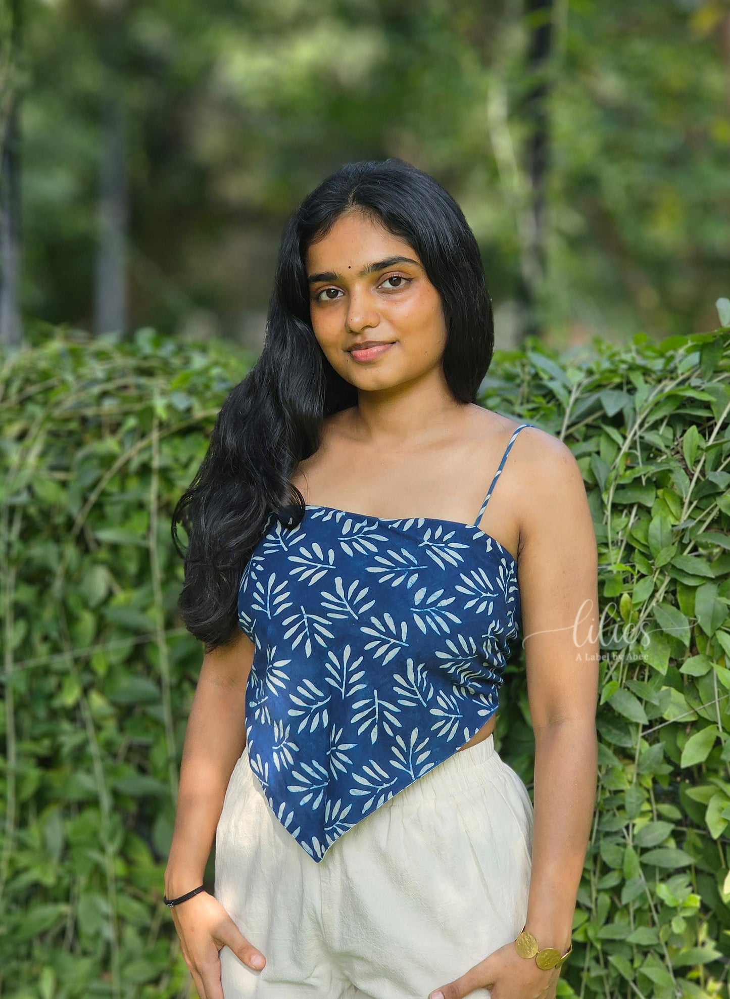 Indigo Muse Reversible Bandana Top - Lilies